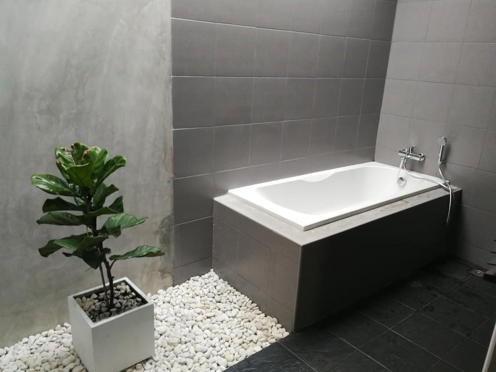 M.I.N.D. Villa Chiang Mai Exteriör bild